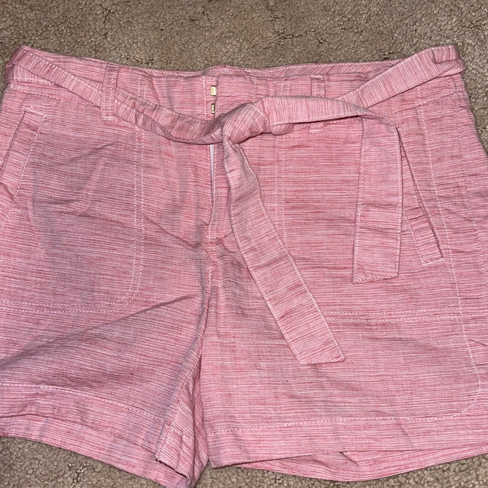 Tommy Hilfiger shorts with belt tie!
